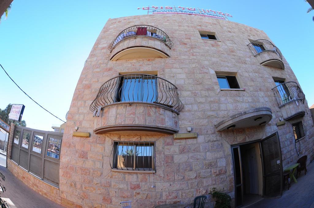 Faulty Towers Hotel เอลัต ภายนอก รูปภาพ