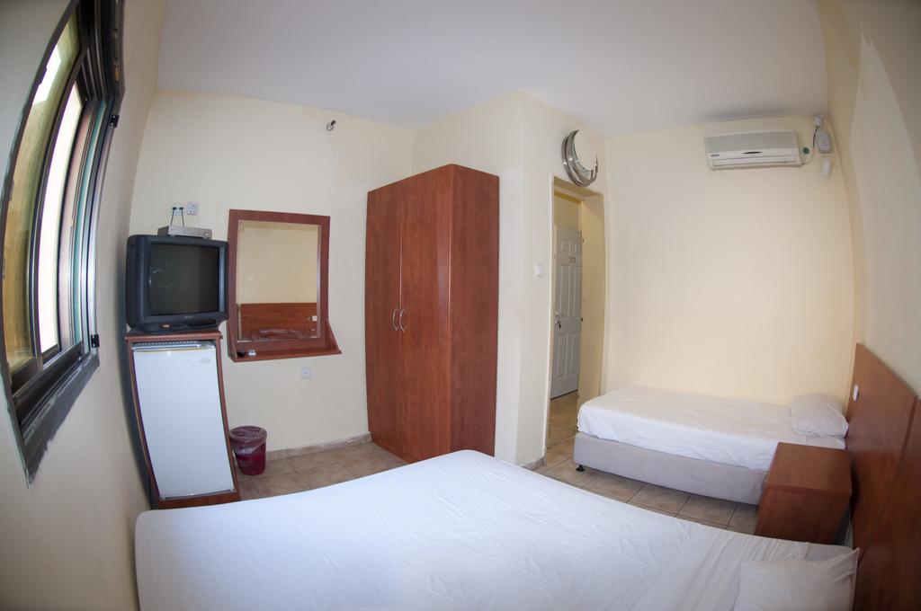 Faulty Towers Hotel เอลัต ห้อง รูปภาพ